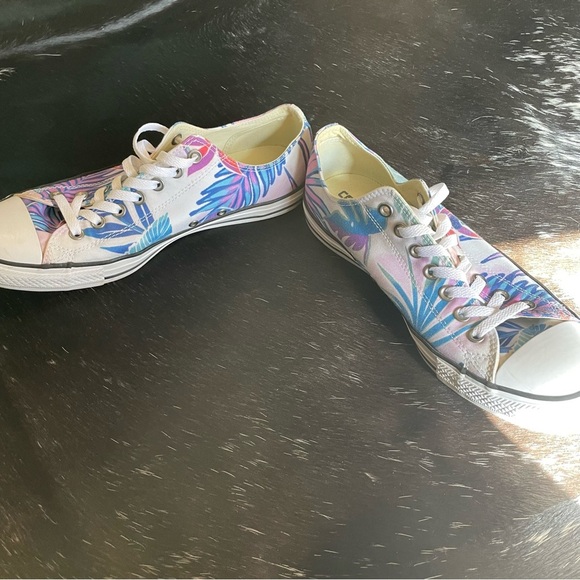 Sz 10 men 12 women - Converse Chuck Taylor All Star Low Tropical Print Hawaiian - Picture 5 of 8